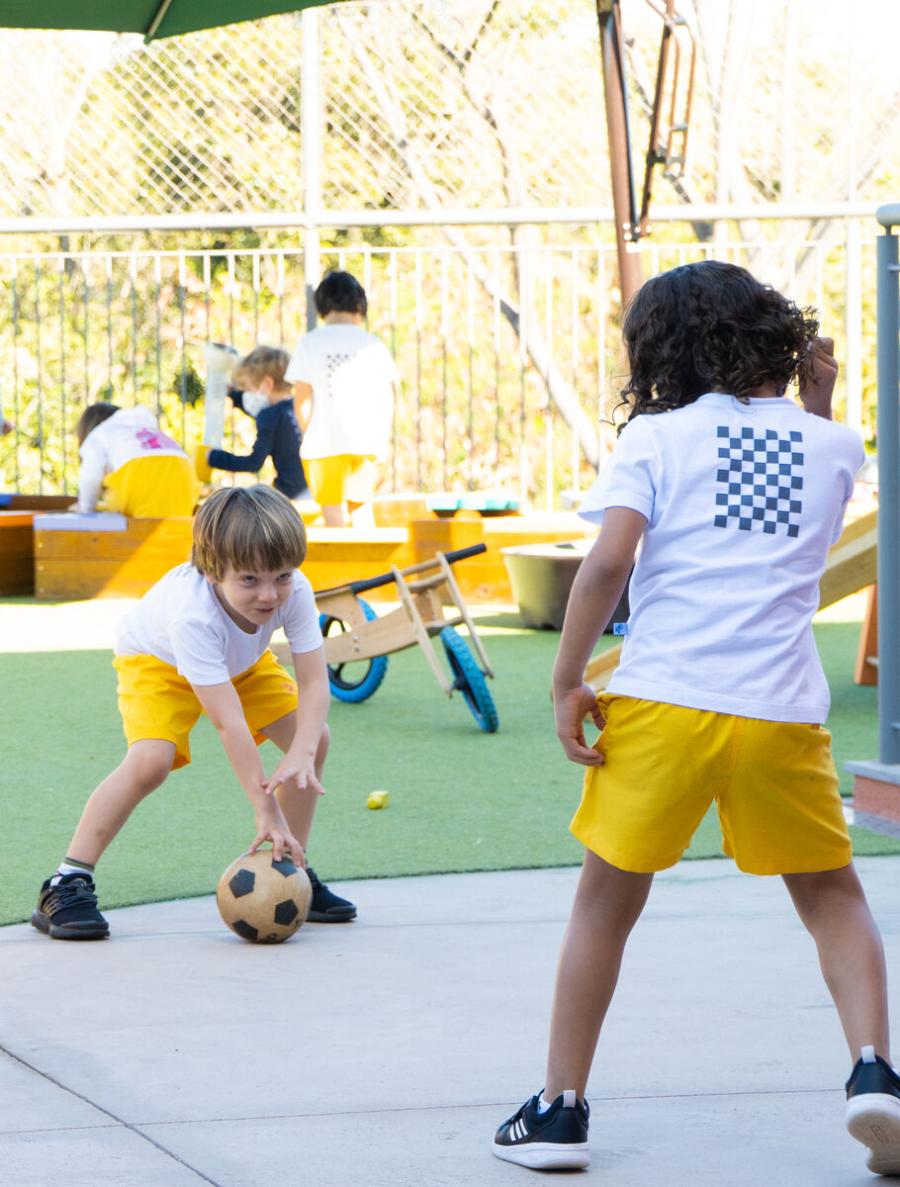 Sports class at Escola Eleva Brasília's Kindergarten in Asa Sul